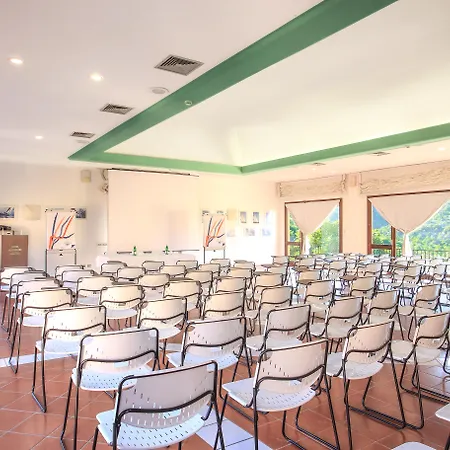 Отель Le Ginestre