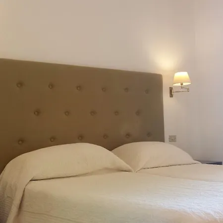 Отель Le Ginestre