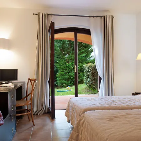 Отель Le Ginestre Порто-Черво