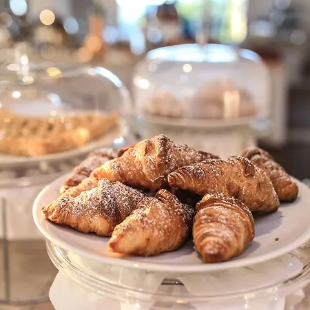 Отель Le Ginestre