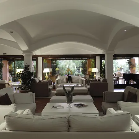 Отель Le Ginestre