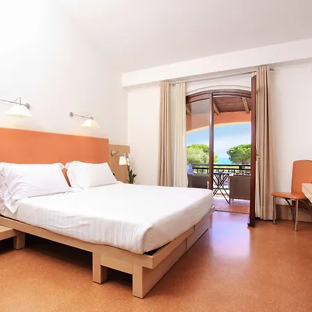 Hotel Le Ginestre 4*